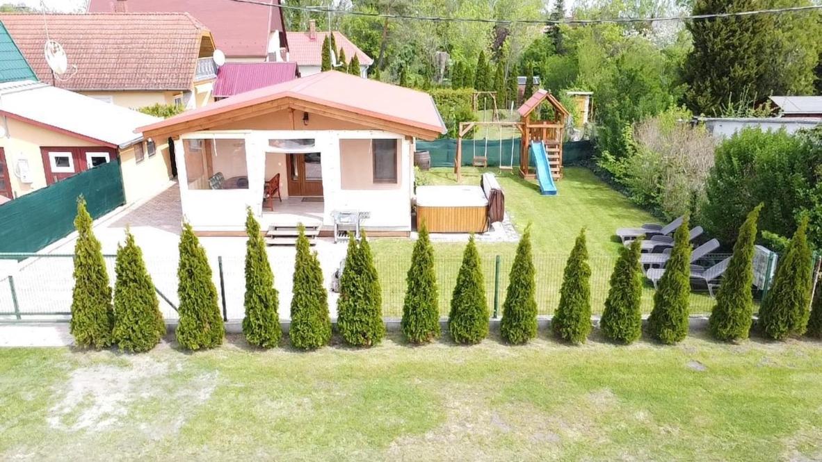 Hullam Nyaralo Apartment Balatonmariafurdo Exterior photo